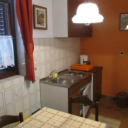 With A Parking Space Banjol, Rab - 16334 Appartamento Banjol