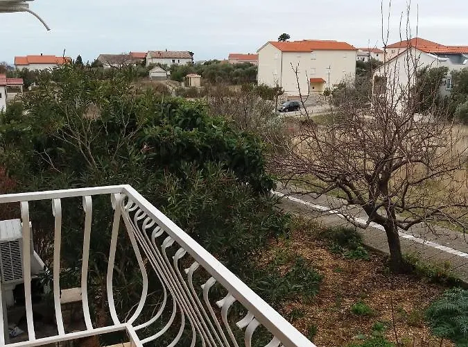 Апартаменты With Parking Space Banjol, Rab - 16334 *