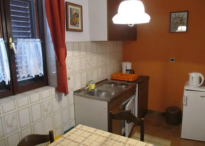 With Parking Space Banjol, Rab - 16334 Апартаменты Банёл