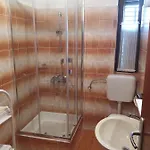 Apartamento With Parking Space Banjol, Rab - 16334 Banjol