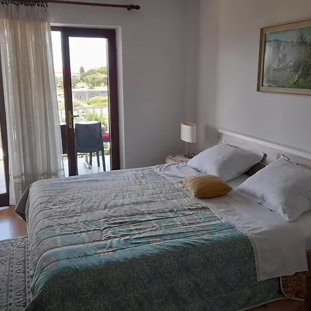 Apartment With A Parking Space Banjol, Rab - 16334 Banjol